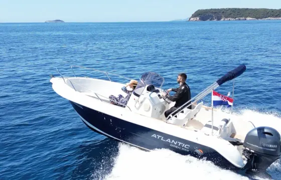Atlantic Marine 555 Open Powerboat In Dubrovnik