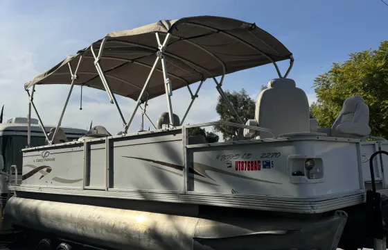 Enjoy ANY Lake/Bay/River 2008 Crest 2270 Fisher – The Ultimate-13-Seater Pontoon
