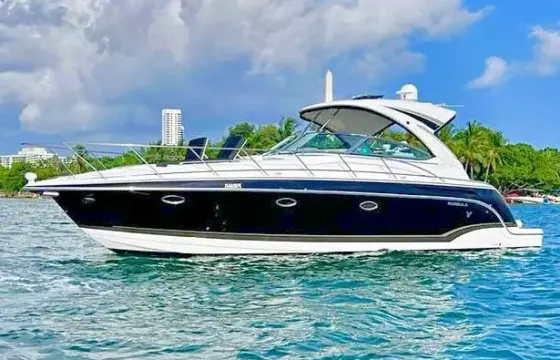 Enjoy Miami in 39ft Formula Motor Yacht