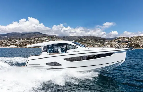 IOLI SEALINE S390 - up to 14 guests