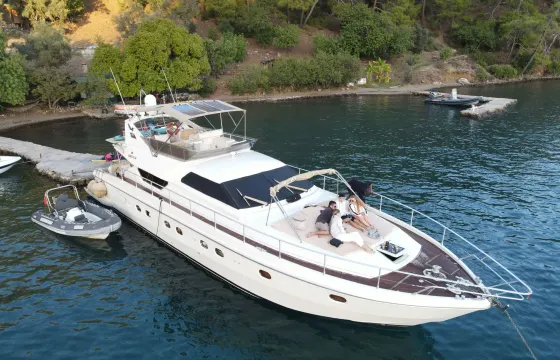 Ferretti 60 motor yacht with a capacity of 6 people in Gocek