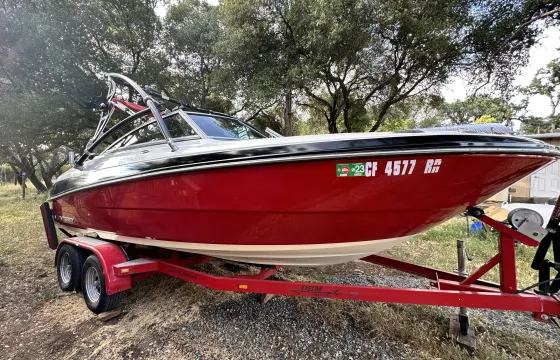 Monterey 220 Explorer