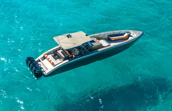 43ft Midnight Express for Charter in St. Thomas, U.S. Virgin Islands