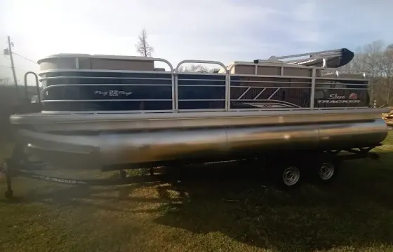 Hot Springs, AR 2022 Sun Tracker Tritoon 150hp Mercury on Lake Hamilton