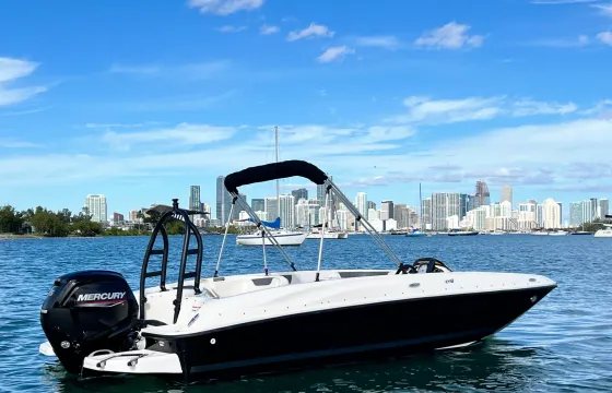 Be Your Own Captain – Miami Boat Rental at Top Marina + Free Parking