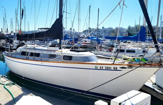 Pearson 323 Day Sailing Cruising Adventure in Marina Del Rey