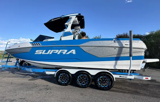 Supra SE550 Wake-Surf Boat