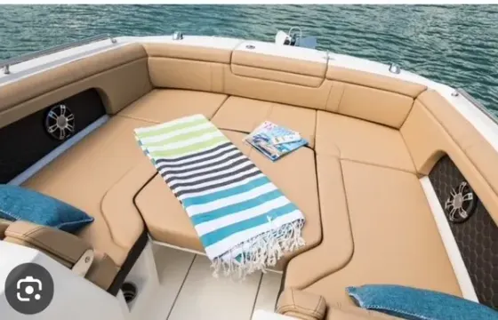 Luxury 30ft Sea Ray | Certified Yacht w/ Pro Captains, Floating Dock, Coolers &