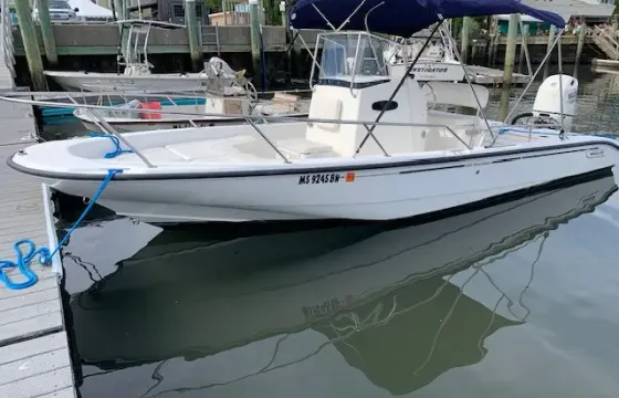 22' Dauntless Boston Whaler in Hyannis Harbor, Massachusetts - Cape Cod