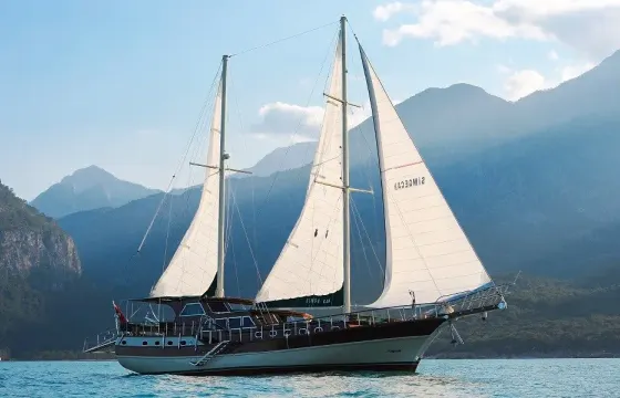 SIMGE CAN  This wonderful luxury gulet  is 27 meters long and for 16 people.
