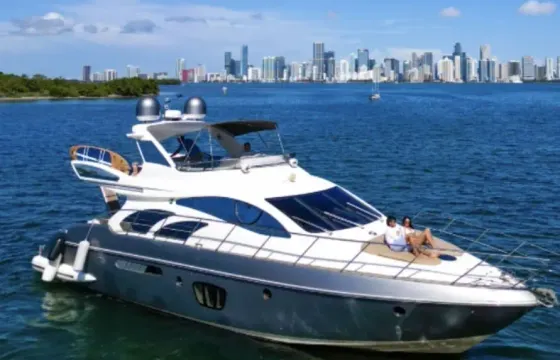 Enjoy and live the best Experience| Azimut 60ft Yacht For Adventures in Miami