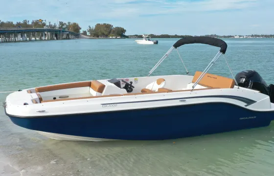 20ft. Bayliner Bowrider - Island Hopper!