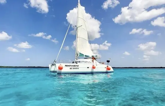 Visit Isla Pasión in 45ft Lagoon Catamarán tour. (Shared tour)