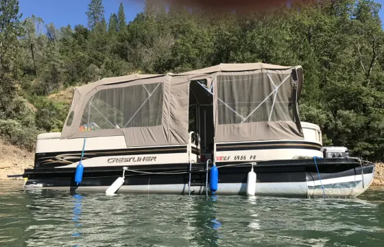 Crestliner Pontoon Boat Shasta Lake