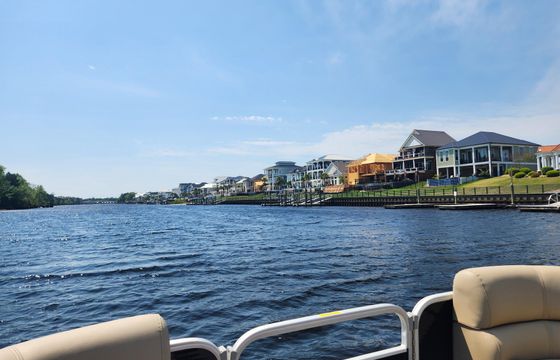 Perfect day on Lake Wylie with 22ft Godfrey Pontoon!