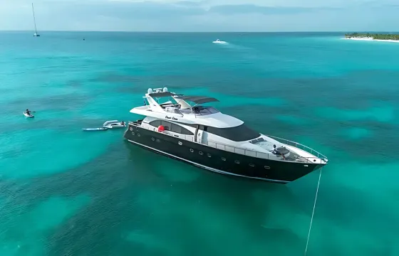 78ft Azimut Private Yacht Charter – Punta Cana to Saona or Catalina