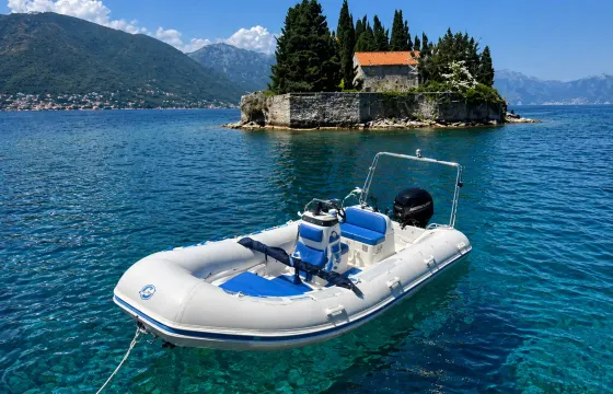 Mercury Ocean Runner 460 RIB With 50Hp Outboard for rent in Tivat