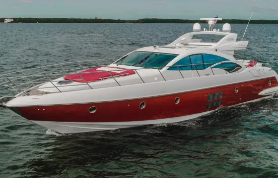 Enjoy Miami In 68FT AZIMUT!