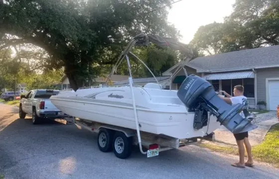 24’ Hurricane deck boat for 12 person