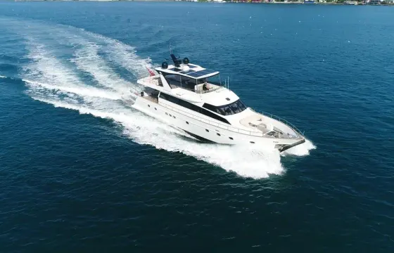Glamorous 88ft Motor Yacht with Crew for Wonderful Holiday Experience in Gocek