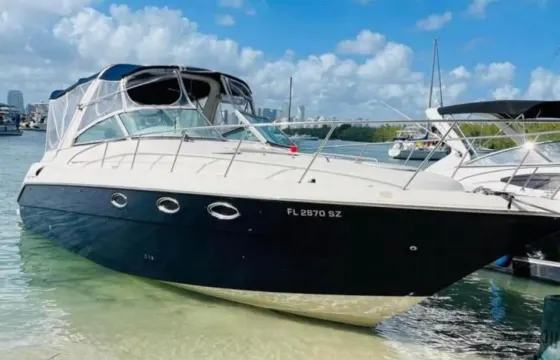 37ft Monterey Yacht In Miami