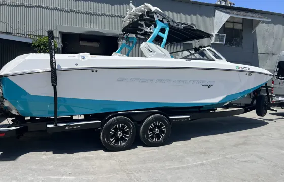 G25 Super Air Nautique for Jenkison Lake $ 350 per hour