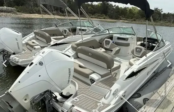 Luxury 24′ Crownline Bow rider | Self-Drive | Hallandale / Hollywood