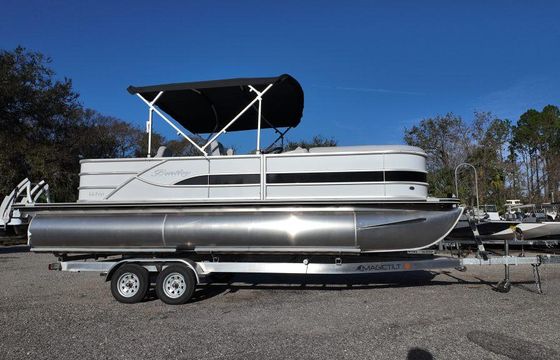 Brand New Bentley Tritoon 150hp | Up to 13 | Cruise, Fish, and Water Sports