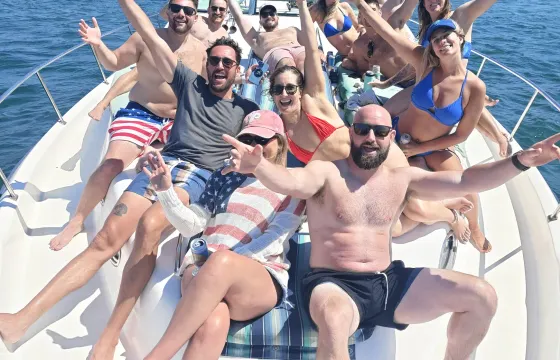 Private 50' Searay San Diego Bay Cruise with licensed Captain