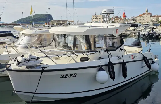 Rent a boat in Montenegro 'DEEP BLUE'