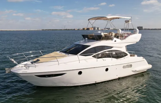 Luxury Azimut 40 Flybridge Yacht Charter – with Captain