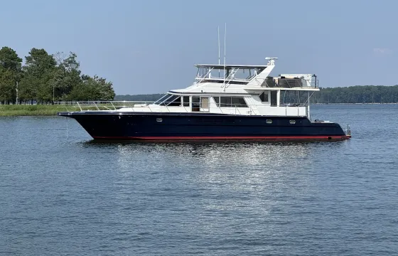 71’ Motor Yacht - $2500 4hrs l Captain Included l Perfect for Entertaining