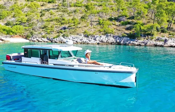 Axopar37C -  luxury speedboat - Split Brac Hvar - day and week charter