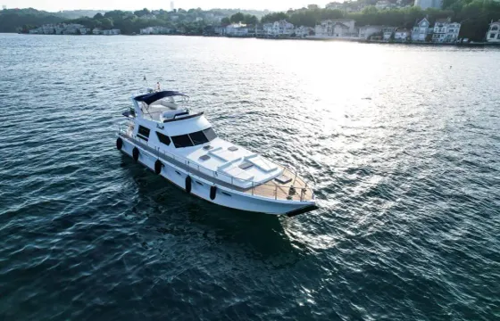 58ft Luxury Custom Made Yacht Istanbul Bosphorus Tours for Up to 12 Guests
