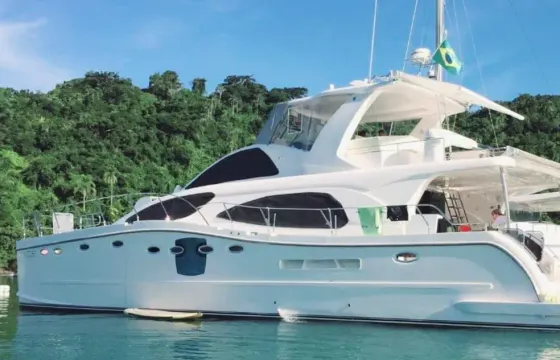 64ft Power Catamaran Rental in Paraty, Brazil