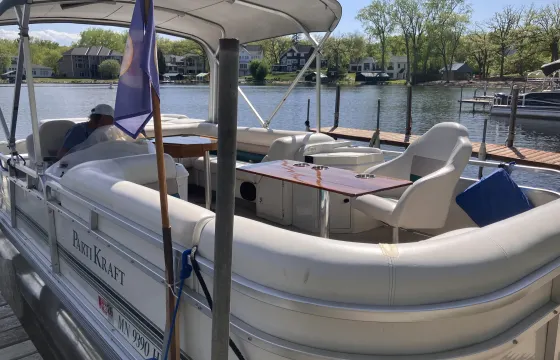 24’ captained Parti Kraft pontoon