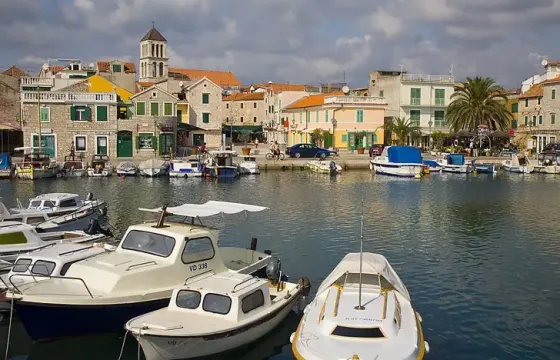 Drive the ZAR Formenti 75 Rigid Inflatable Boat in Tribunj