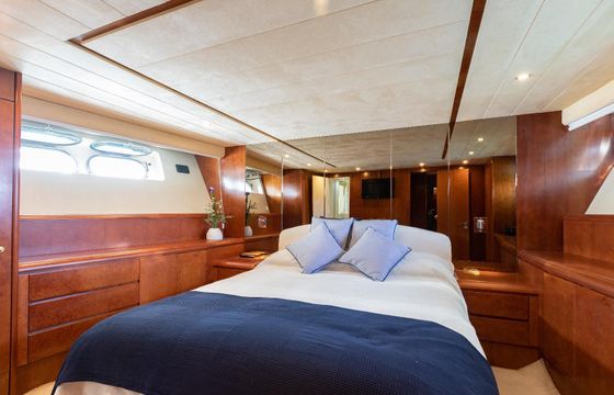 80ft Luxury Yacht Charter for up to 12 Guests