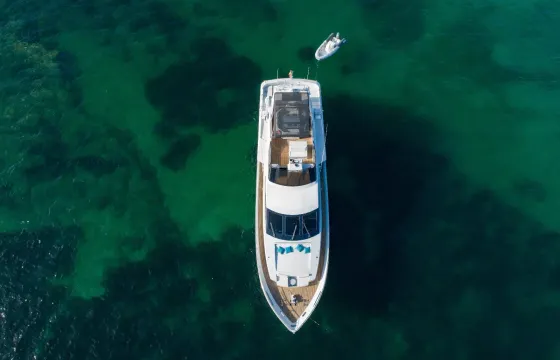 80ft Luxury Yacht Charter for up to 12 Guests