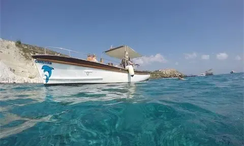 Boat experience, traditional wooden fisherboat Lipari, Sicilia