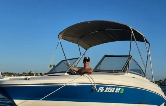 BOAT FUN IN THE SUN -ST PETE BEACH STINGRAY FUN