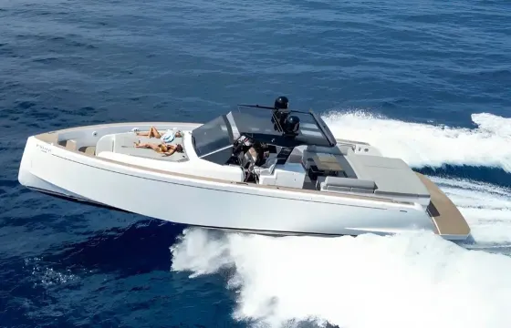 Charter 50ft Pardo Open Yacht in Eivissa for Luxury Fun