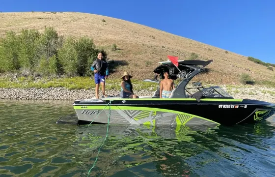 Tige Z3 wakesurf boat!