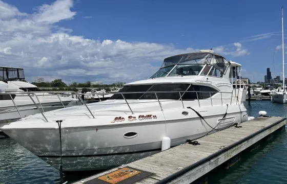 Spacious 50’ Cruiser Yacht with Swim platform