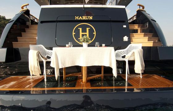 38 METER LUXURY SUPERYACHT for CHARTER 10 GUEST CAPACITY