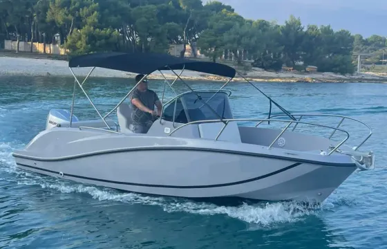 Beautiful New 2024. Quicksilver 675 Activ Open