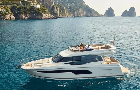 Prestige 520 Fly Yacht - Luxury Day Cruise in Amalfi