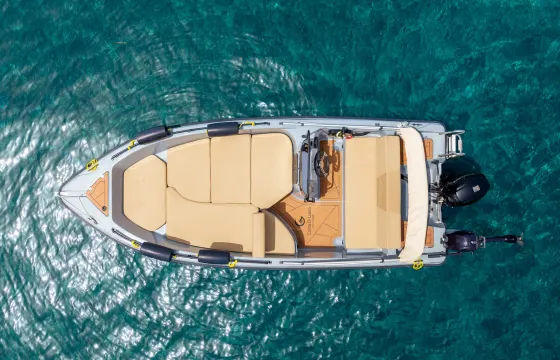 Boat rental- No license required