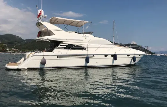 Fairline 59 Motor yacht with 6 people capacity in Gocek region