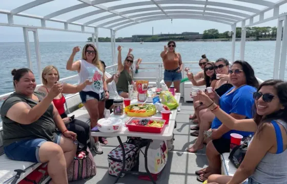 Chicago Private Party Boat - 14 Passenger Captained Events & Playpen Tour